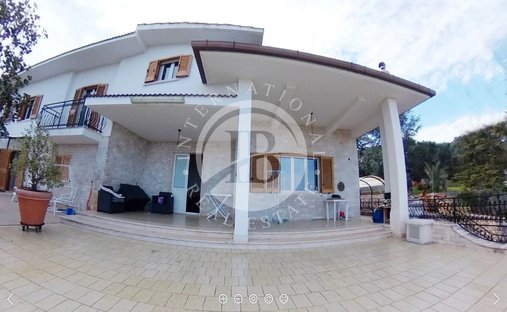 Villa in Fasano, Apulien, Italien 1