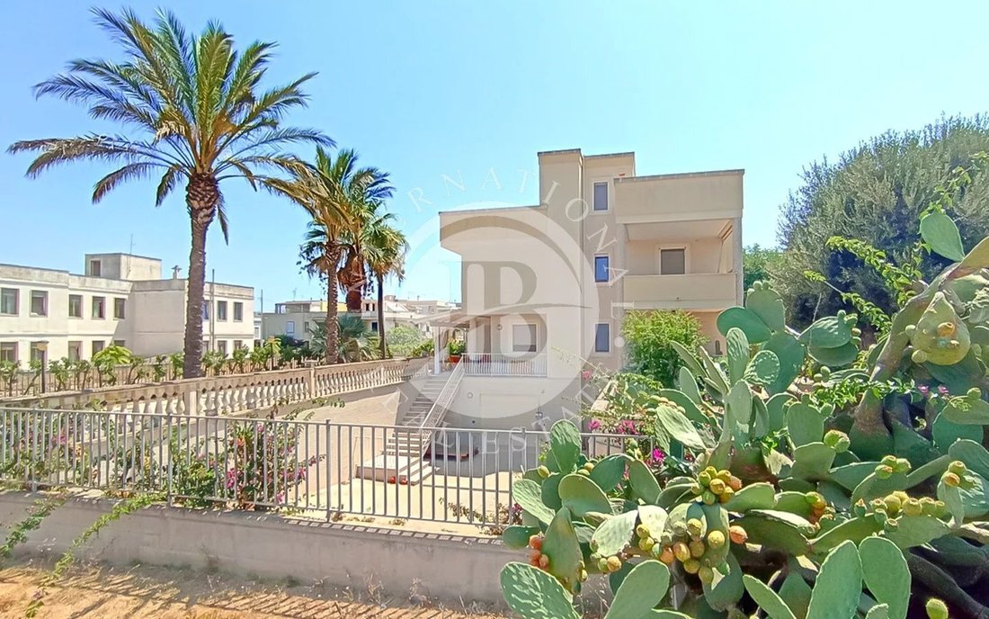 Villa in Selva di Fasano, Apulia, Italy 3 - 14651590