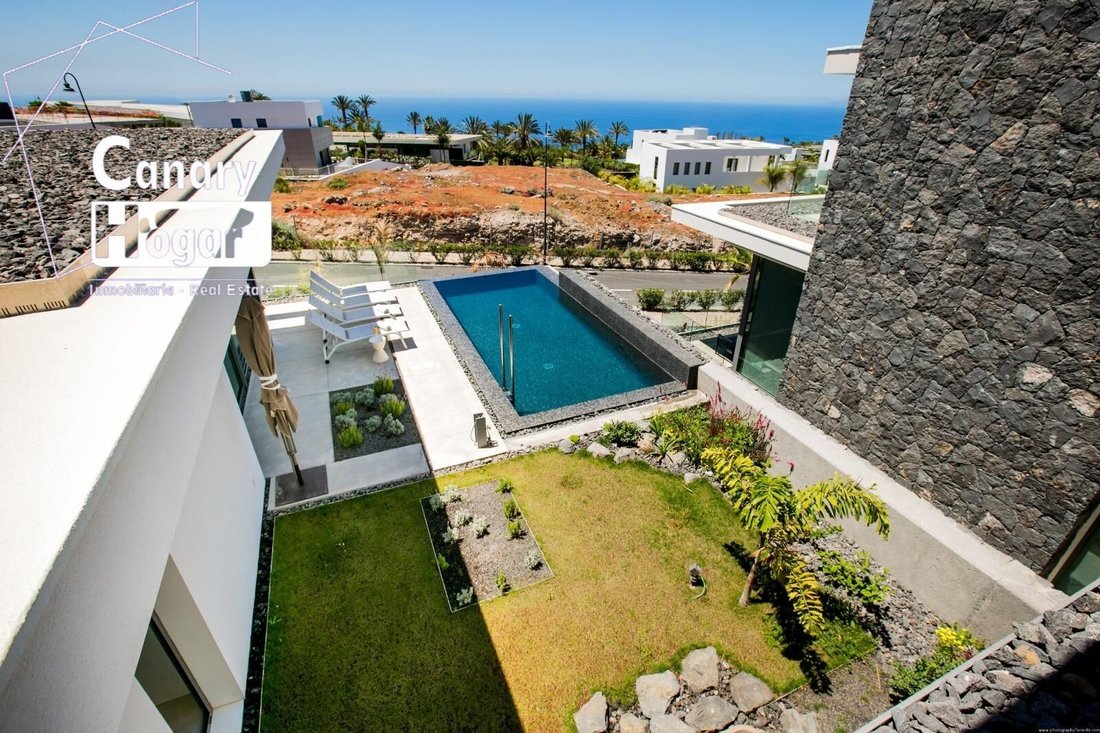 Villa in Guia de Isora, Canary Islands, Spain 1 - 15192652