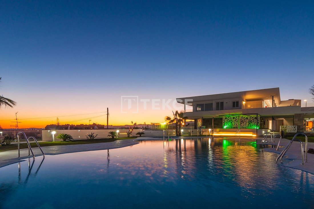 Apartment in Fuengirola, Andalusia, Spain 2 - 15187678