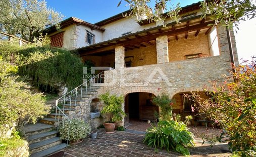 Villa a Camaiore, Toscana, Italia 1