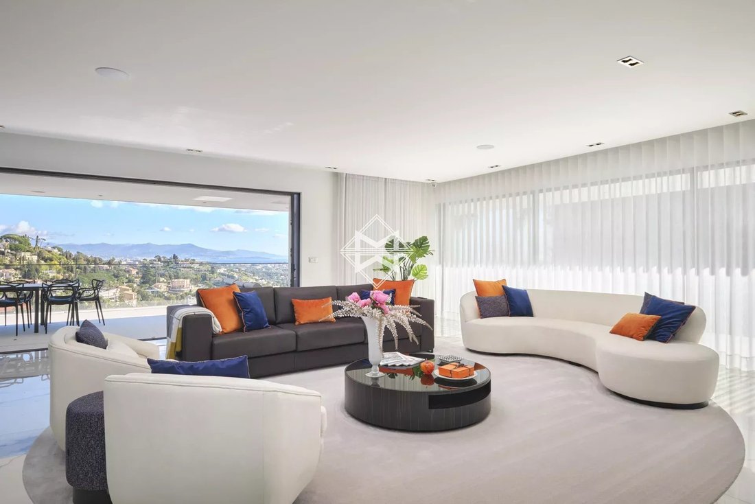 Villa in Cannes, Provence-Alpes-Côte d'Azur, France 5 - 12980442