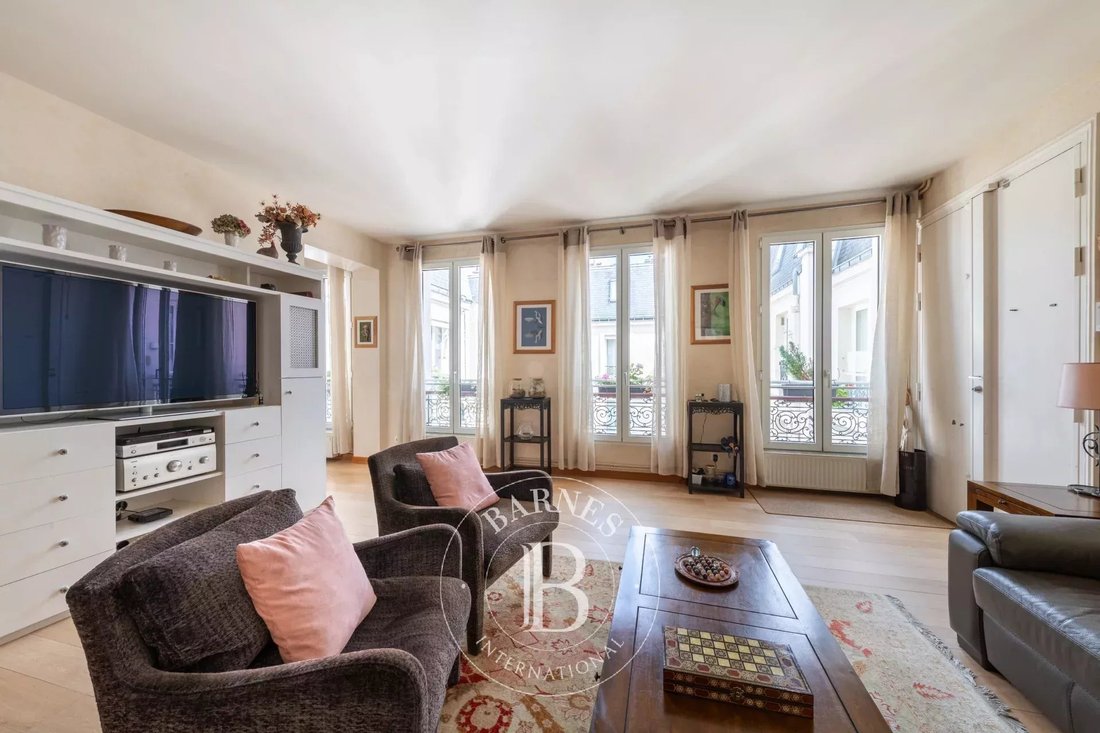 Apartment in Chaillot, Paris 16e Arrondissement, Paris 1 - 14684867