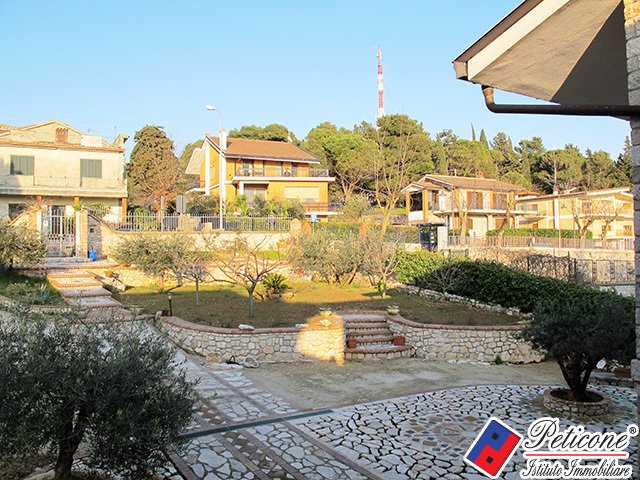Villa in Lenola, Lazio, Italy 3 - 15196262