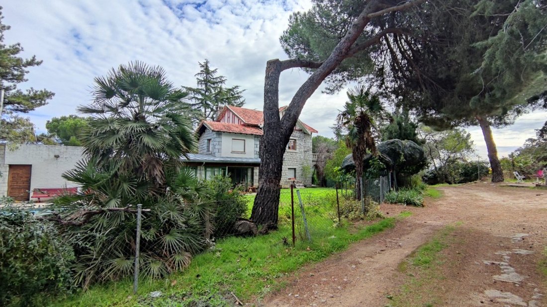 Country House in Galapagar, Community of Madrid, Spain 5 - 15192050