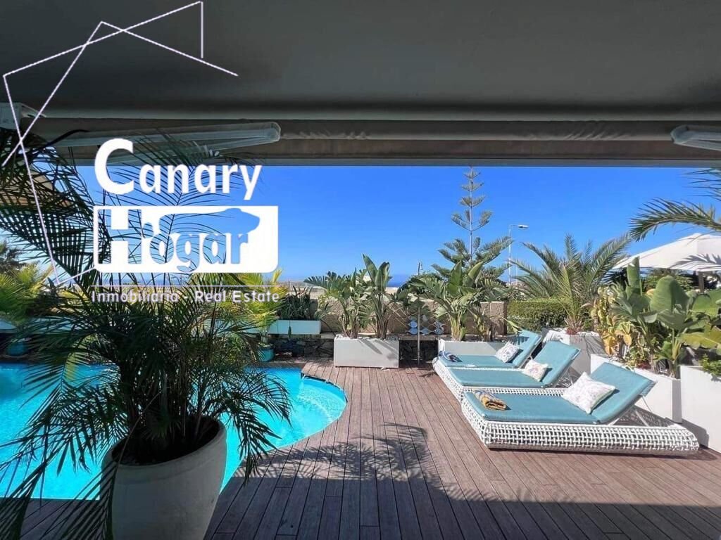 Villa in Costa Adeje, Adeje, Canary Islands 1 - 15191755