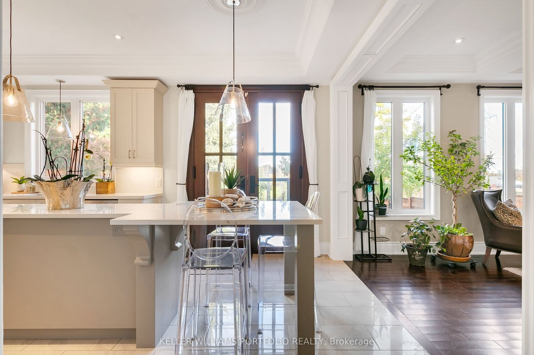 House in Toronto, Ontario, Canada 5 - 15177056
