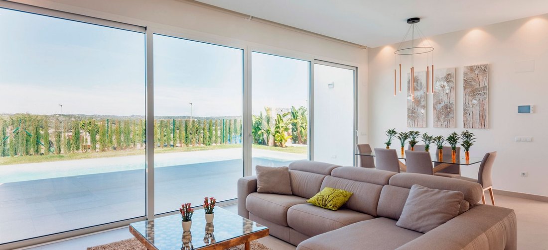 Villa in Orihuela, Valencian Community, Spain 2 - 12415198