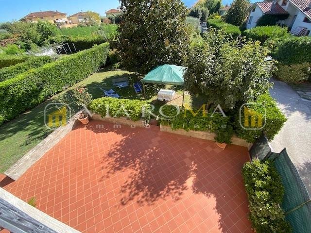 Villa in Center, Capannori, Tuscany 3 - 12568576