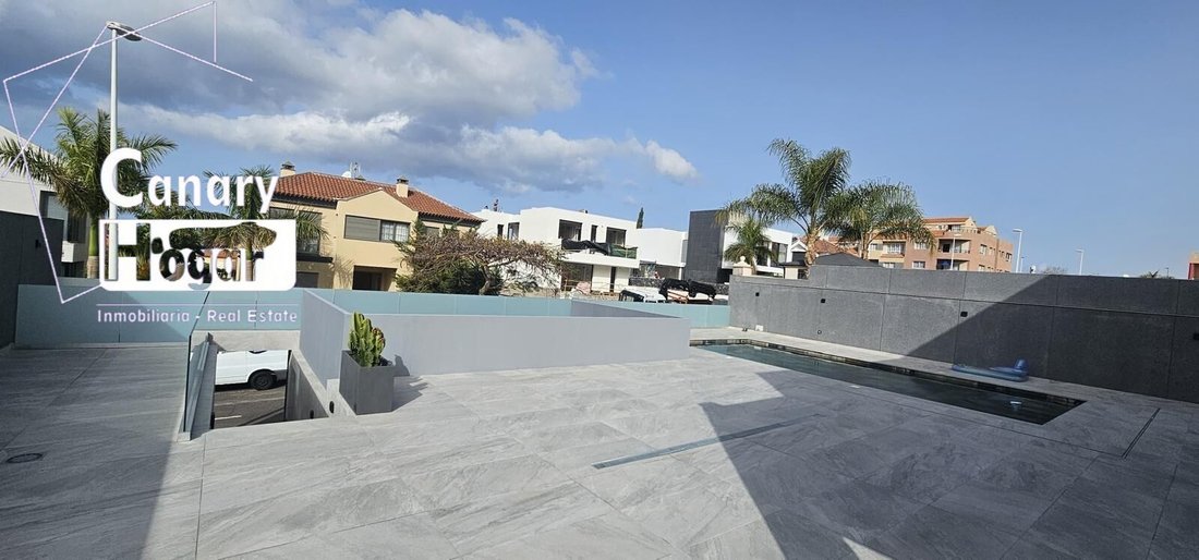 Villa in Costa Adeje, Adeje, Canary Islands 1 - 15192635