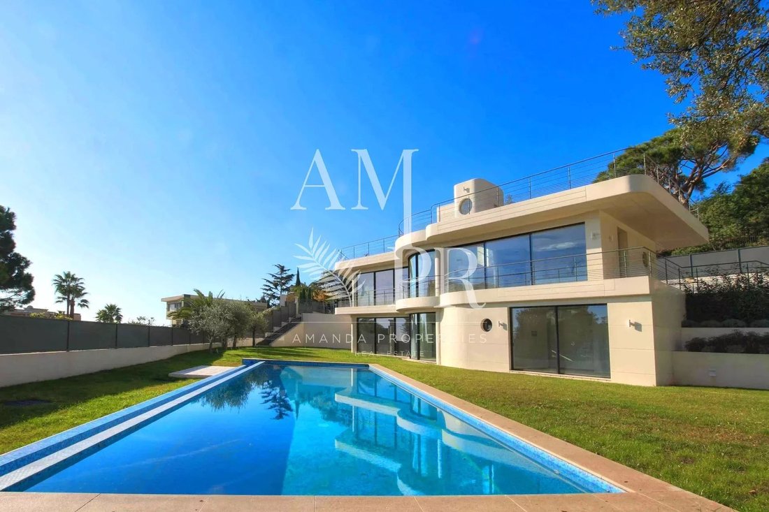 House in Cannes, Provence-Alpes-Côte d'Azur, France 3 - 10882133