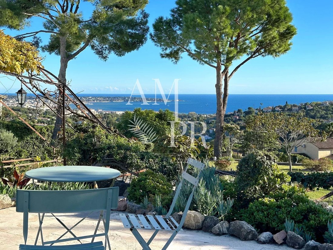 Villa in Saint Maymes-Lauvert, Antibes, France 5 - 13468757