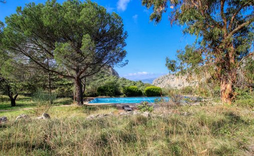 Villa in La Turbie, Provence-Alpes-Côte d'Azur, France 1