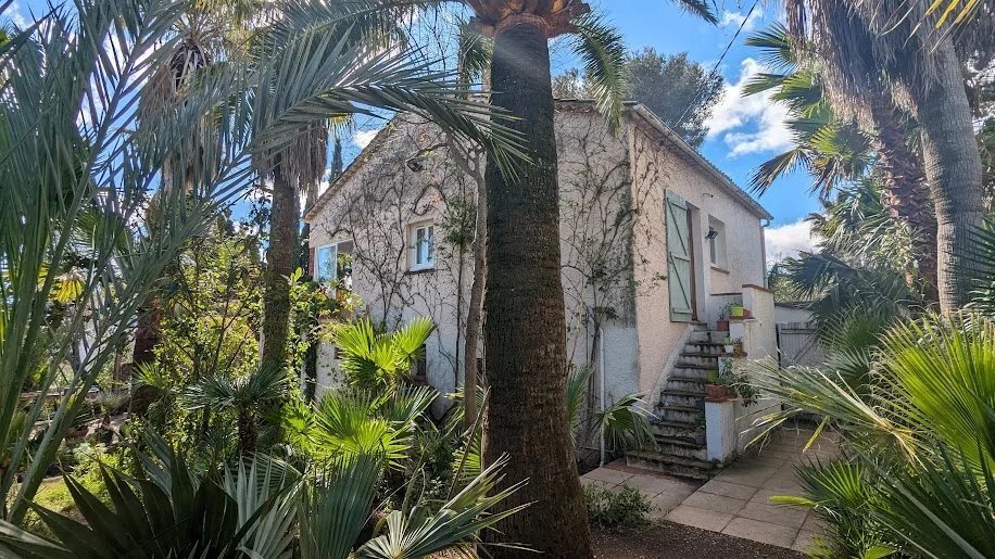 House in Frejus, Provence-Alpes-Côte d'Azur, France 2 - 14026092