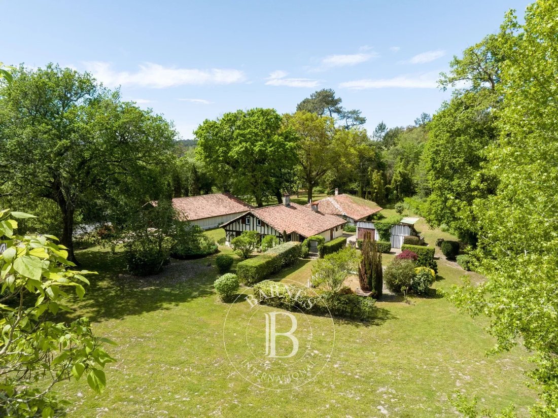 Estate in Seignosse, Nouvelle-Aquitaine, France 4 - 12925098