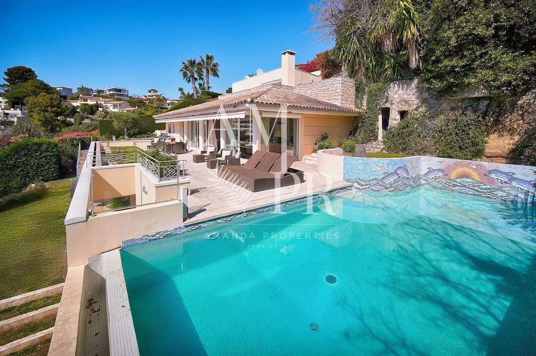 Villa in Vieux Cannet, Le Cannet, France 2 - 12672128
