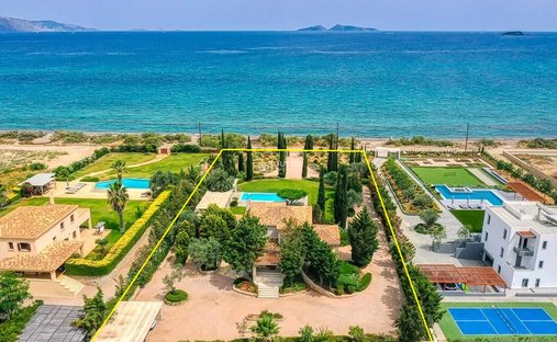 Villa in Koinotita Kranidiou, Kranidi, Greece 1