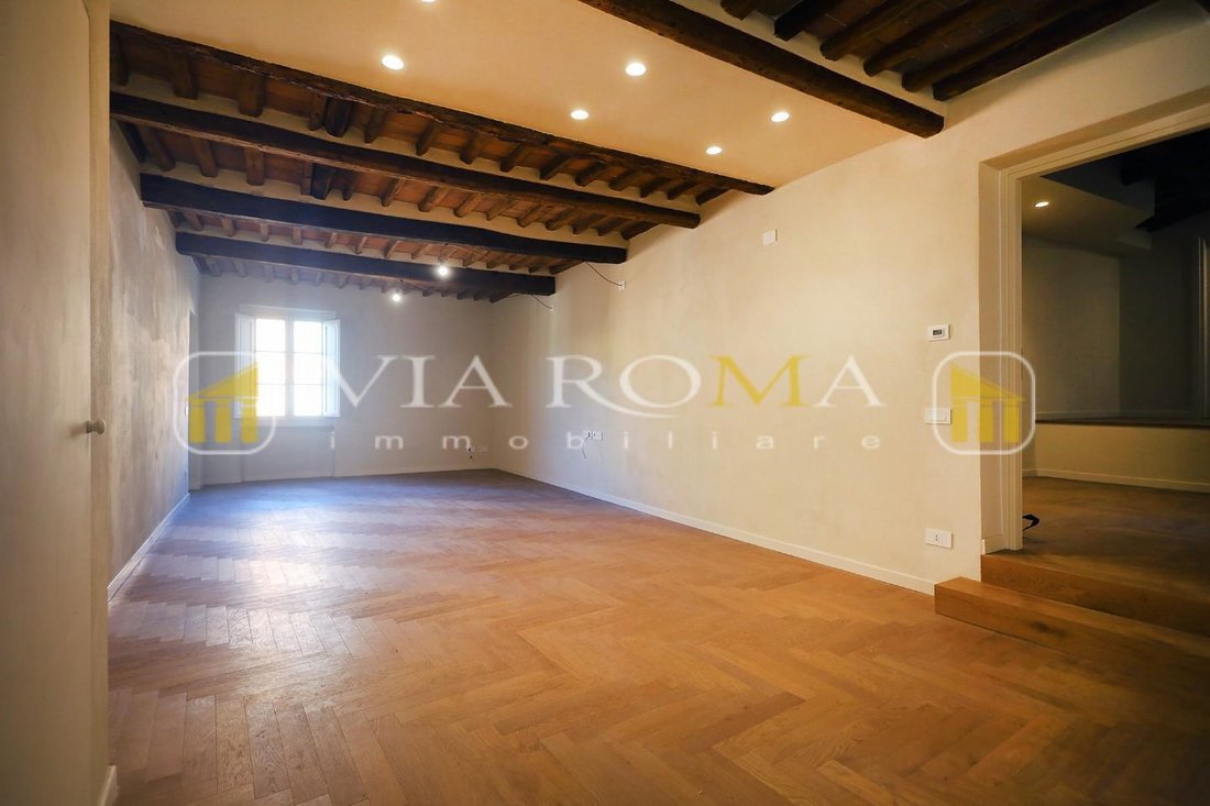 Apartment in Historic Center, Lucca, Tuscany 1 - 14992733