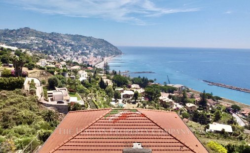 Villa in Marconi - Porrine, Ospedaletti, Liguria 1