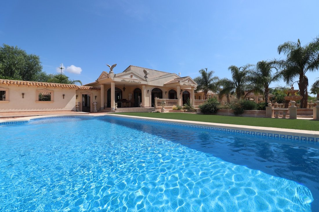 Villa in Daya Vieja, Valencian Community, Spain 1 - 12417073