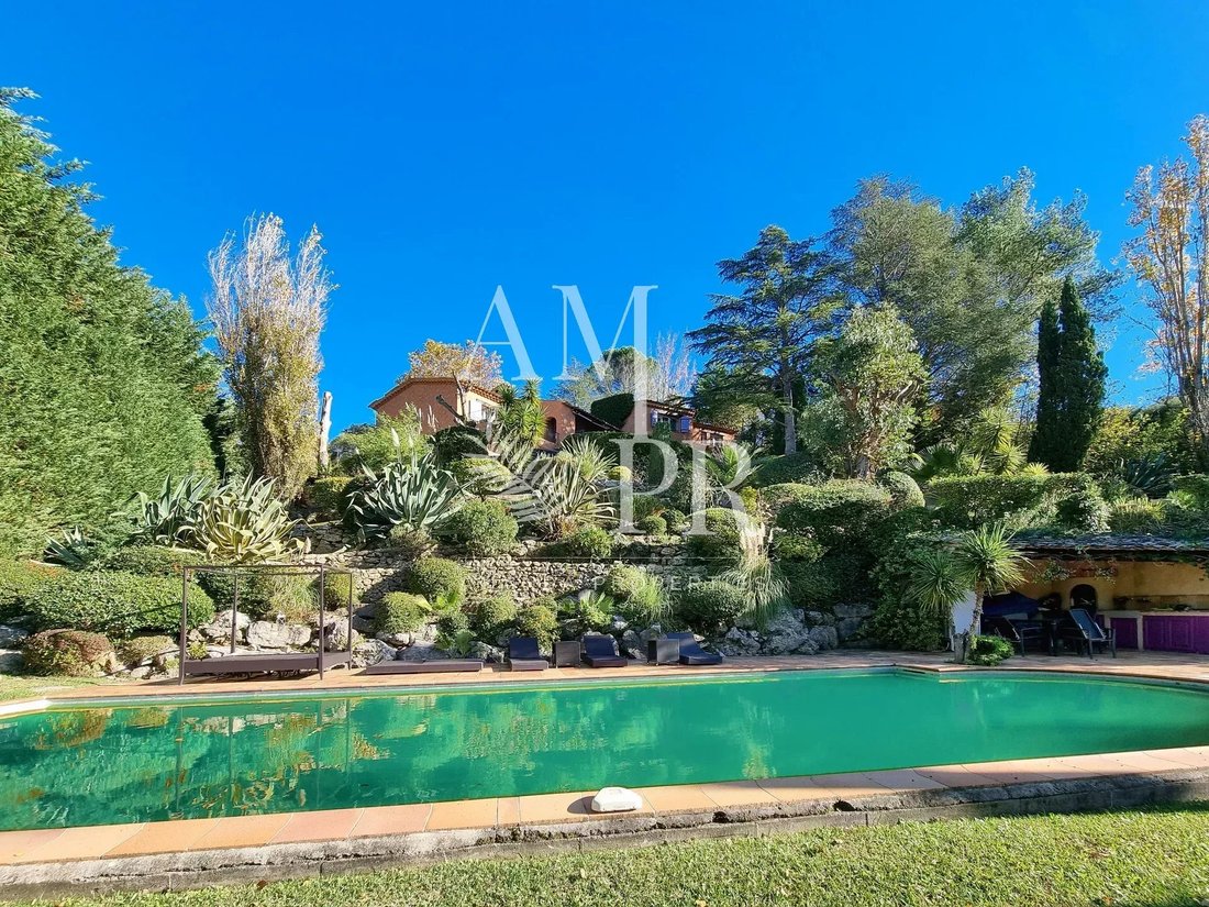 Villa in Les Termes, Mandelieu-la-Napoule, France 1 - 12377049