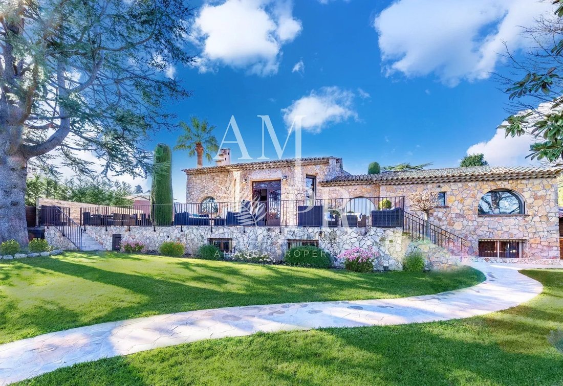 House in Mougins, Provence-Alpes-Côte d'Azur, France 1 - 13133112