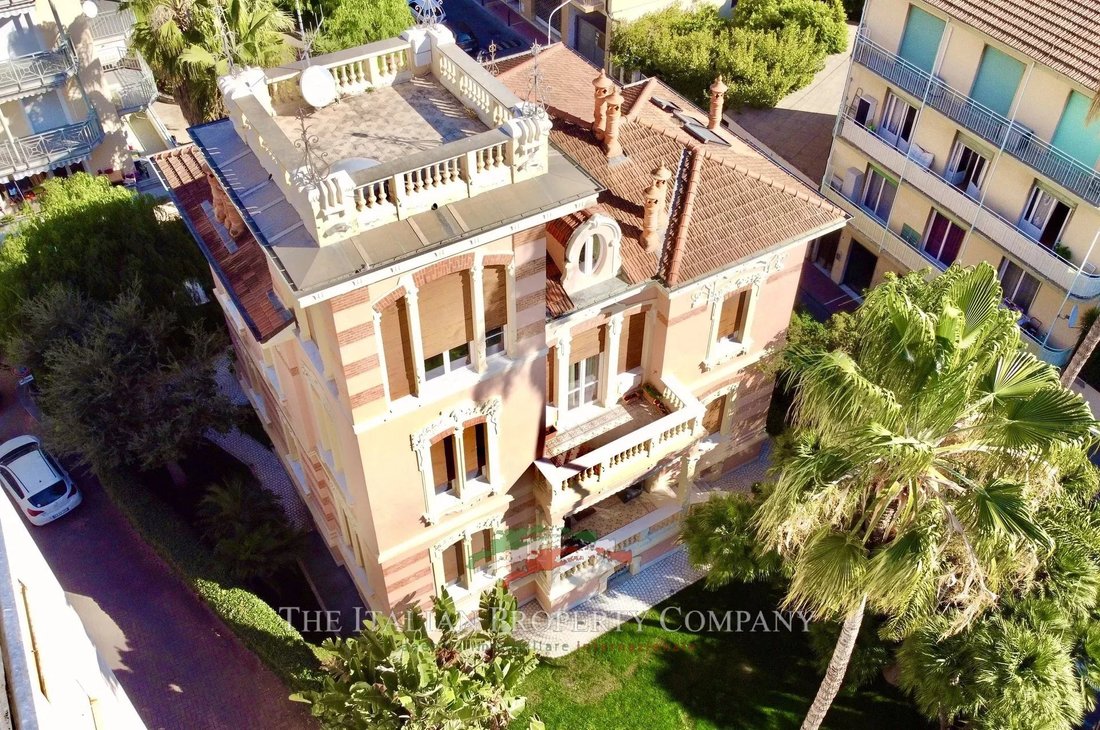 Villa in Taggia, Liguria, Italy 2 - 11378071