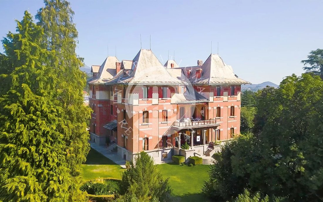 Villa in Historic Center, Biella, Piedmont 1 - 14932391