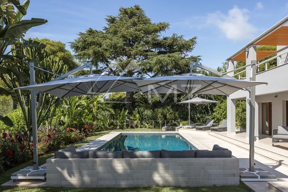Villa in Saint-Jean-Cap-Ferrat, Provence-Alpes-Côte d'Azur, France 1 - 13294138