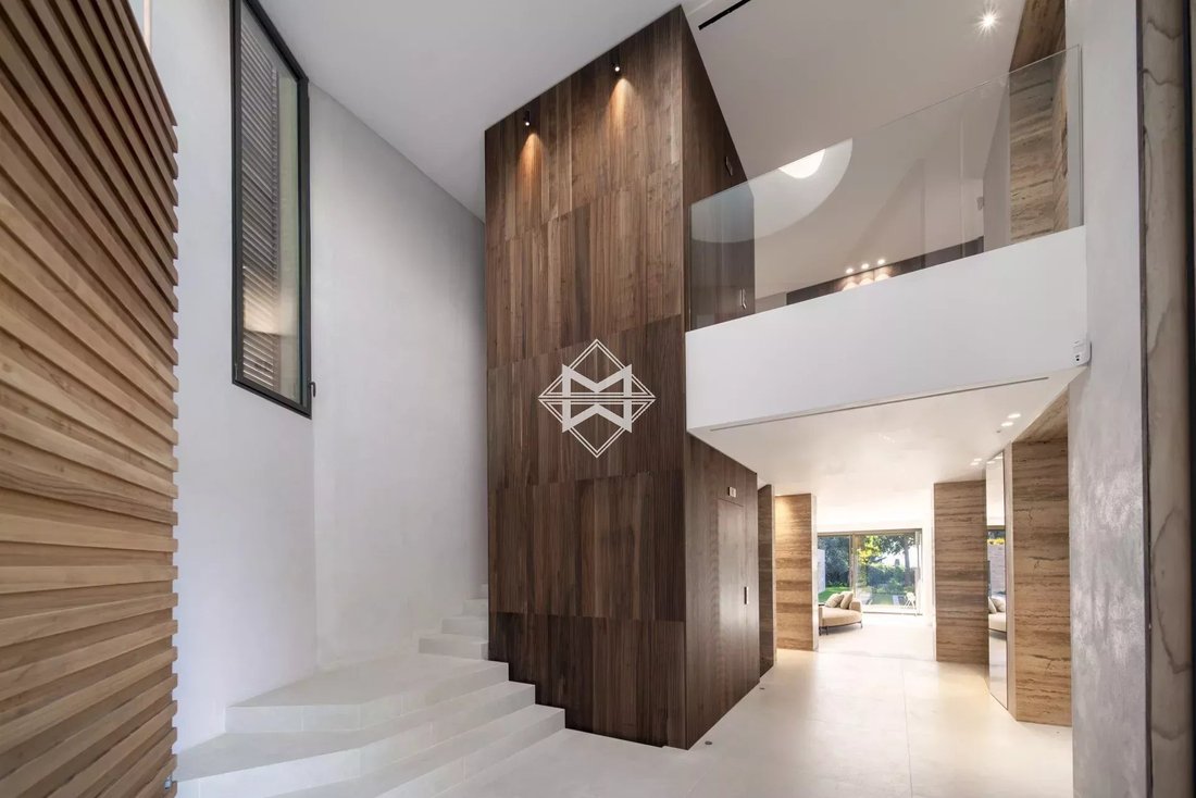 Villa in Antibes, Provence-Alpes-Côte d'Azur, France 4 - 14949221