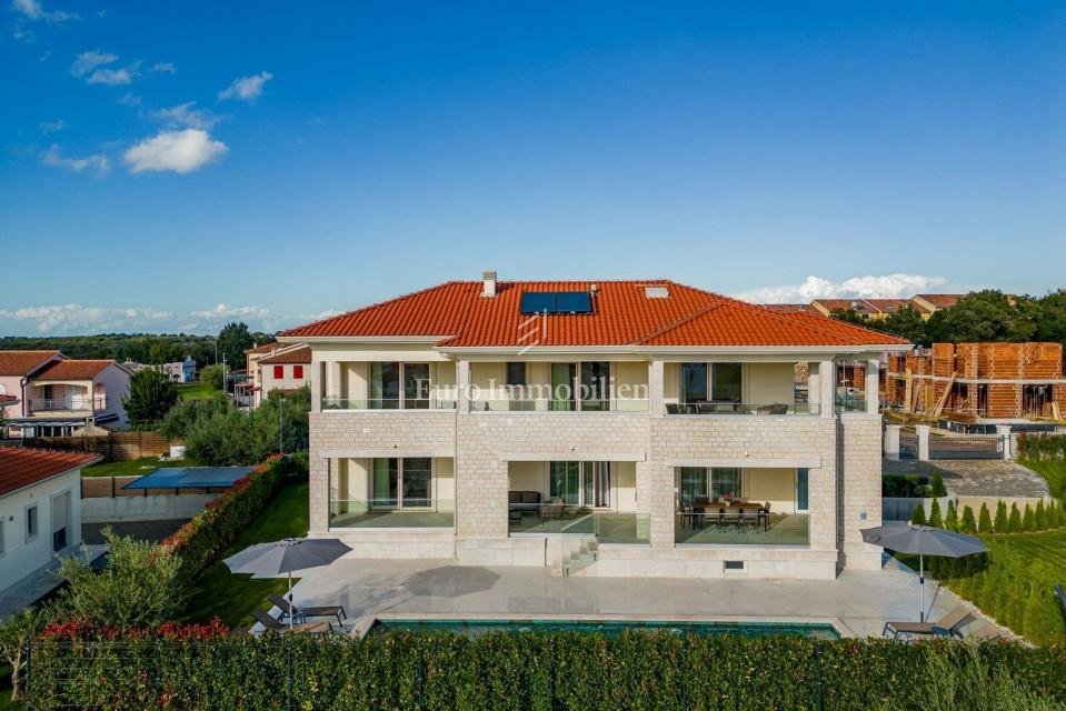 House in Porec, Istria County, Croatia 1 - 15196011