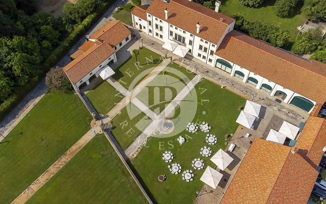 Villa in Piazze, Padua, Italy 4 - 14444019