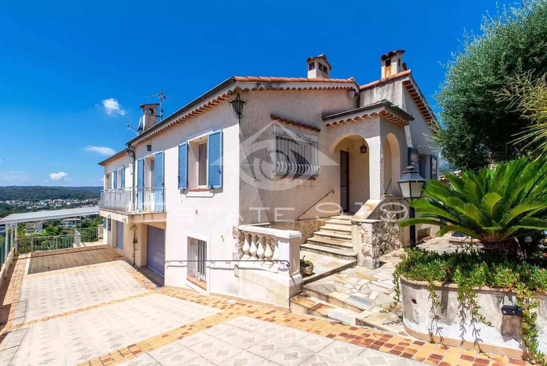 Villa in Saint-Paul-de-Vence, Provence-Alpes-Côte d'Azur, France 1 - 13755996