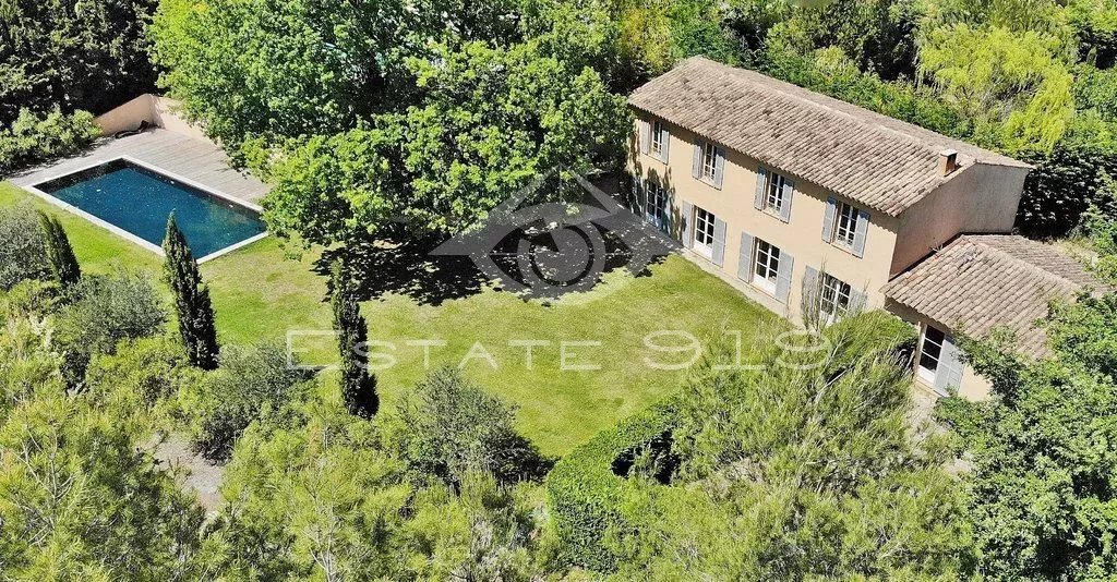 Villa in Grasse, Provence-Alpes-Côte d'Azur, France 1 - 14605148
