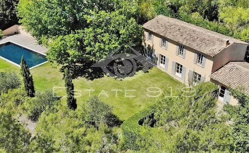 Villa in Grasse, Provence-Alpes-Côte d'Azur, France 1