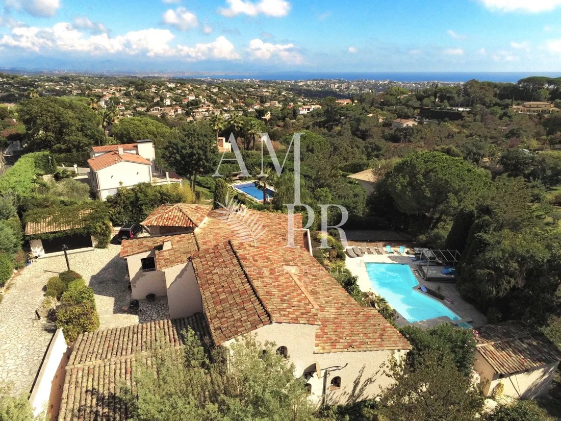 Villa in Cannes, Provence-Alpes-Côte d'Azur, France 5 - 10877239