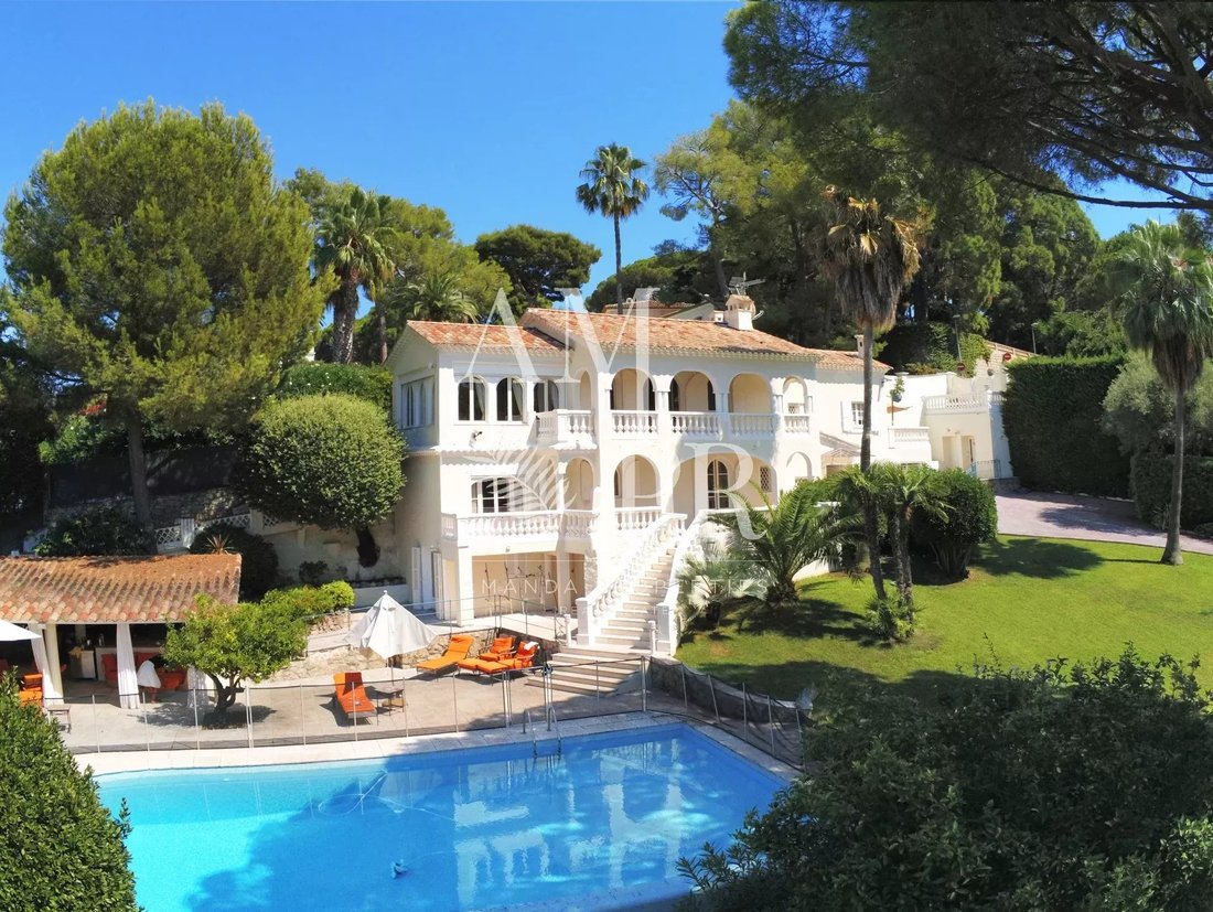 Estate in Antibes, Provence-Alpes-Côte d'Azur, France 2 - 12155168