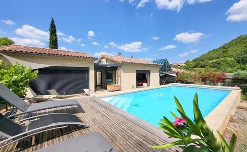 House in Les Vans, Auvergne-Rhône-Alpes, France 1