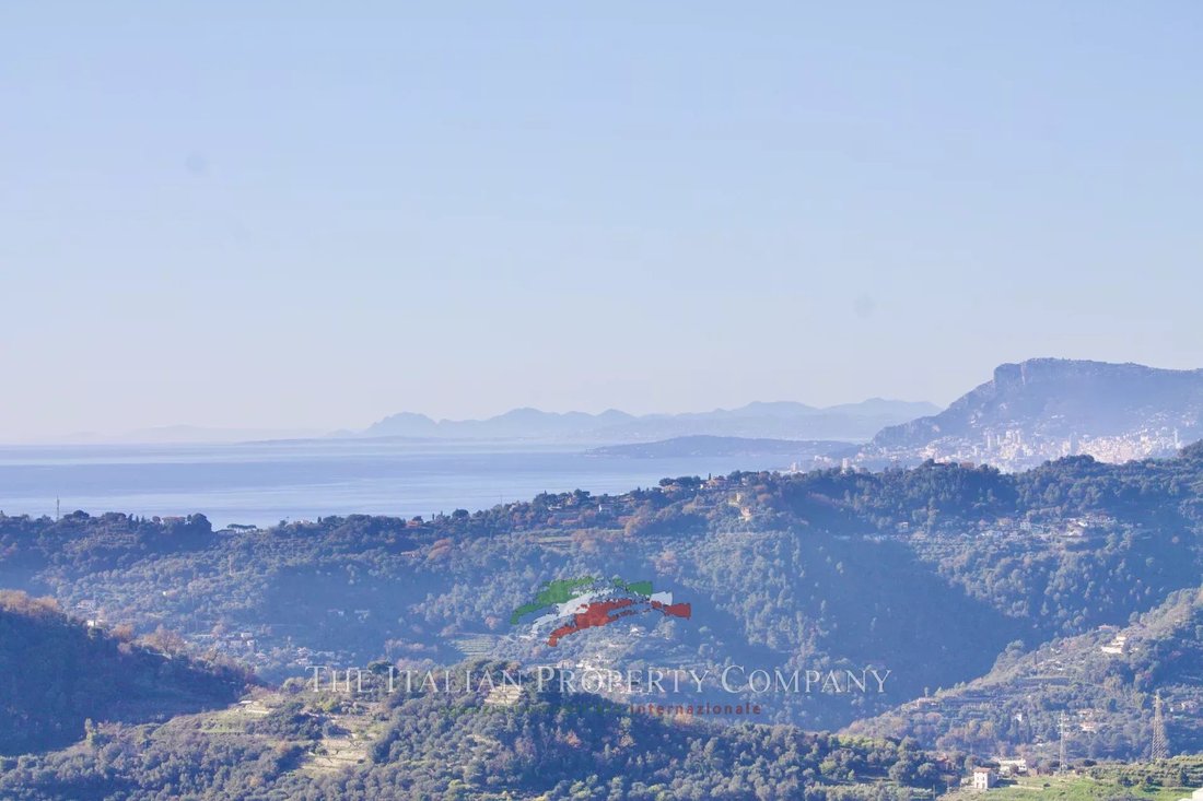 Villa in Vallebona, Liguria, Italy 1 - 13709425