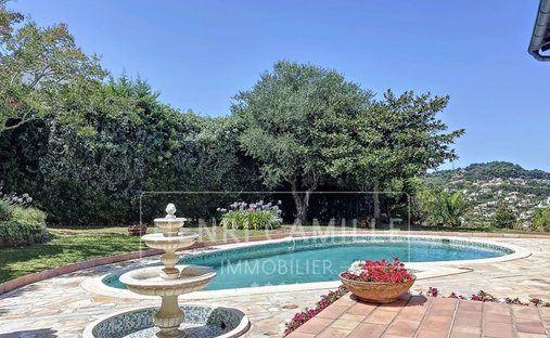 Villa a La Maure-Super Cannes, Vallauris, Francia 1