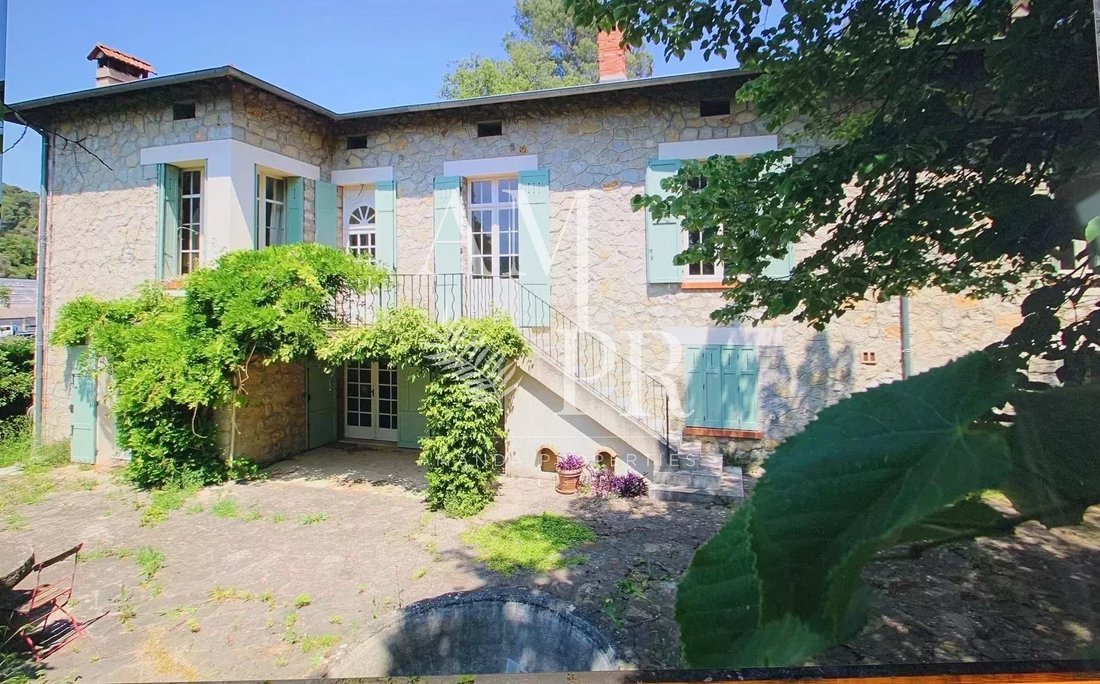 House in Mougins, Provence-Alpes-Côte d'Azur, France 1 - 14688928