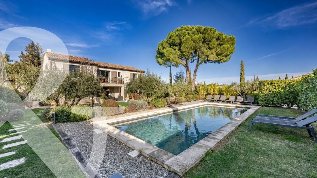 House in Eygalières, Provence-Alpes-Côte d'Azur, France 3 - 15145668