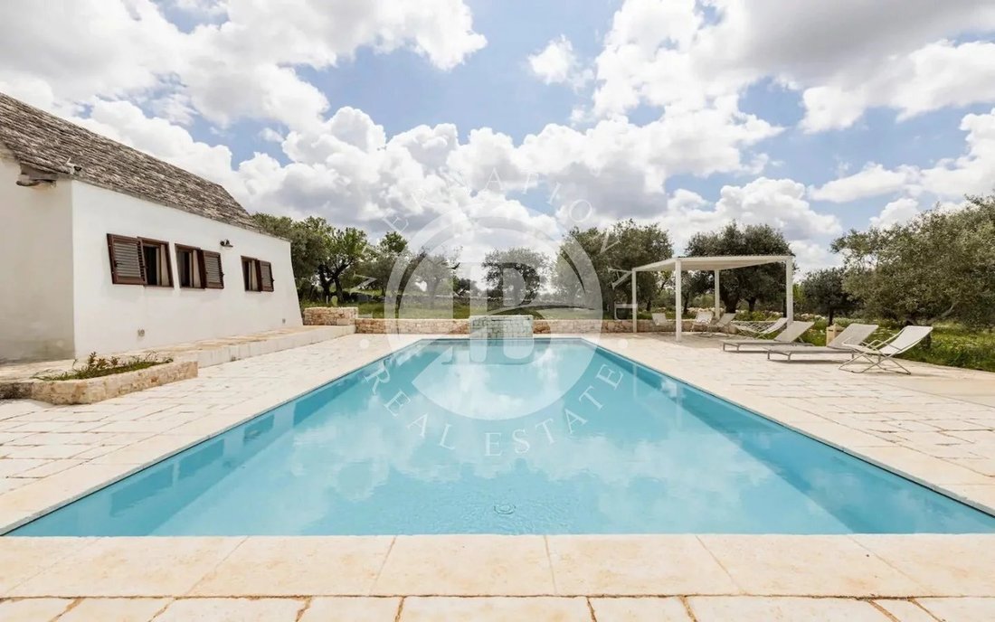 Villa in Locorotondo, Apulia, Italy 1 - 14533195