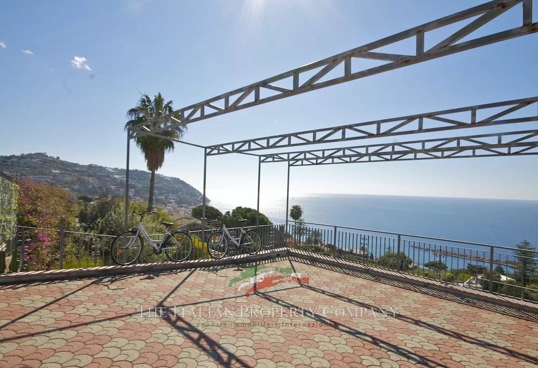 Villa in Aurelia Ponente Street - Valdirodi, Ospedaletti, Liguria 5 - 11378049