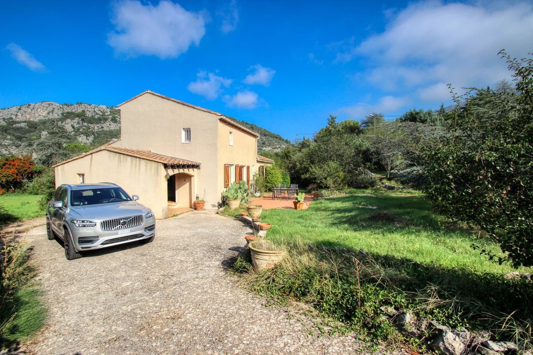 Villa in La Turbie, Provence-Alpes-Côte d'Azur, France 3 - 13326306