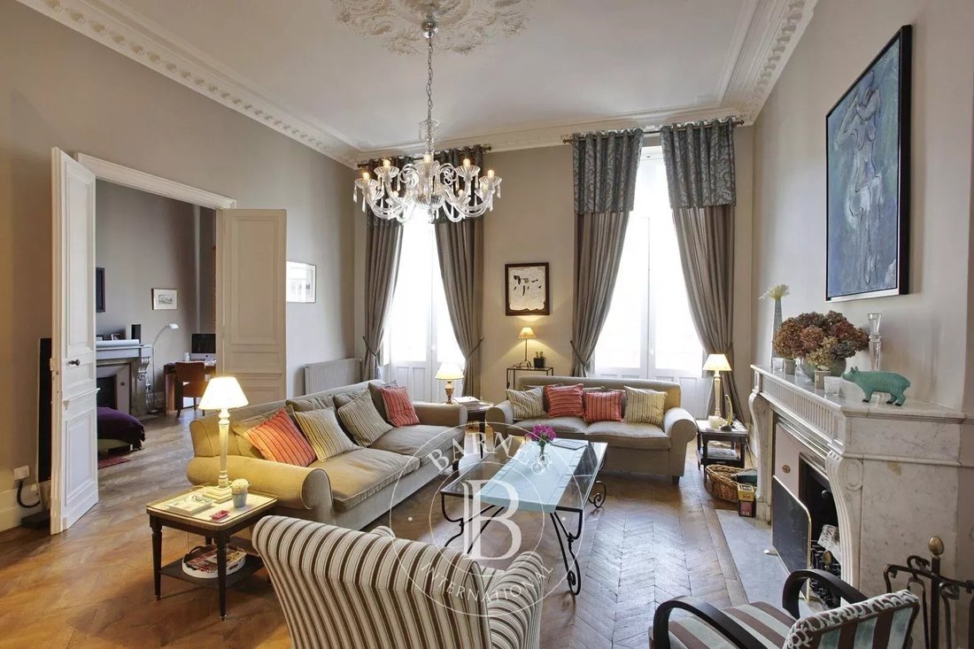 Apartment in Hôtel de Ville-Quinconce-Saint Seurin-Fondaudège, Bordeaux, France 3 - 14463260