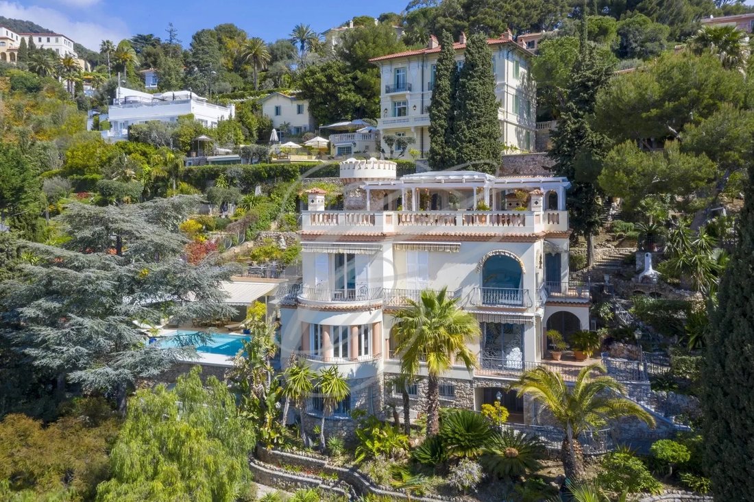 Villa in French Riviera, Provence-Alpes-Côte d'Azur, France 1 - 14611550