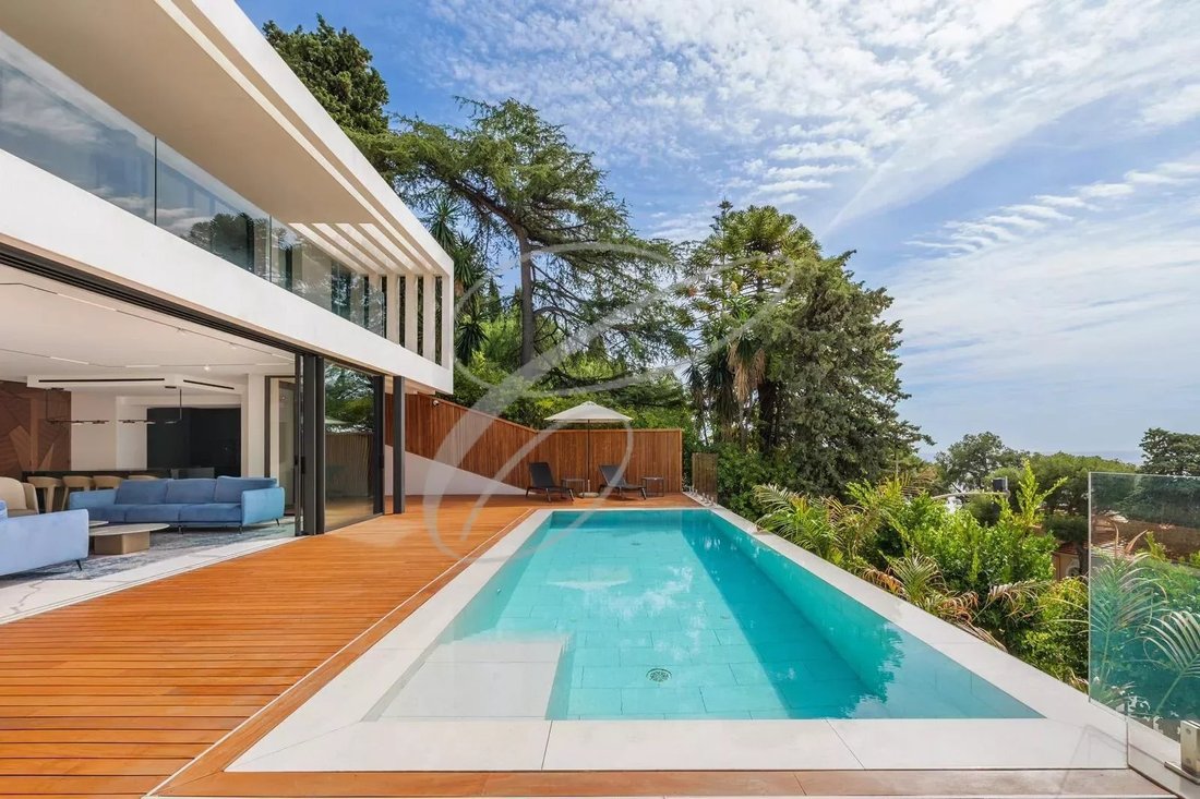 Villa in Cap Martin, Roquebrune-Cap-Martin, France 2 - 10966407