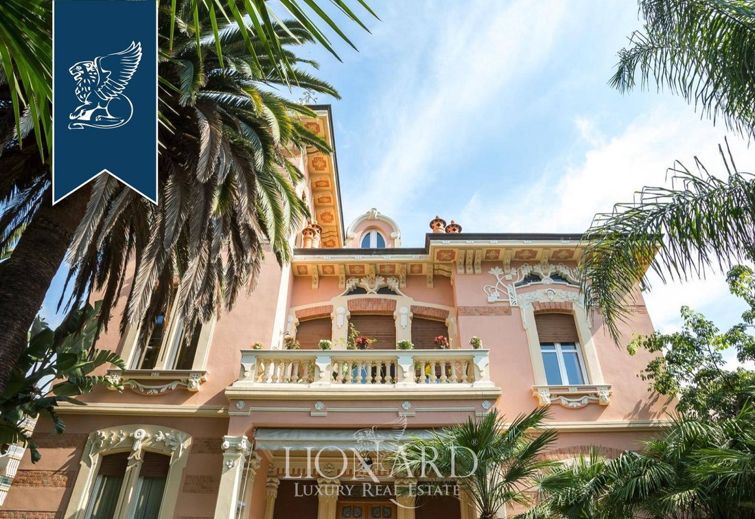 Villa in Taggia, Liguria, Italy 2 - 10918122