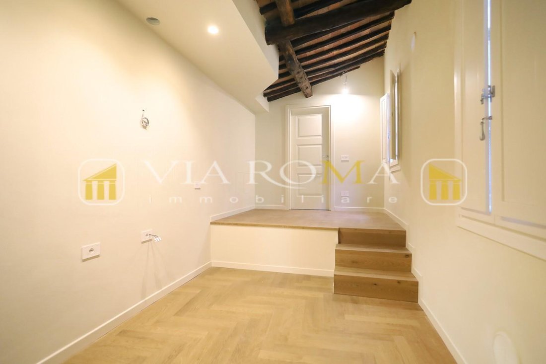 Apartment in Historic Center, Lucca, Tuscany 4 - 14992733
